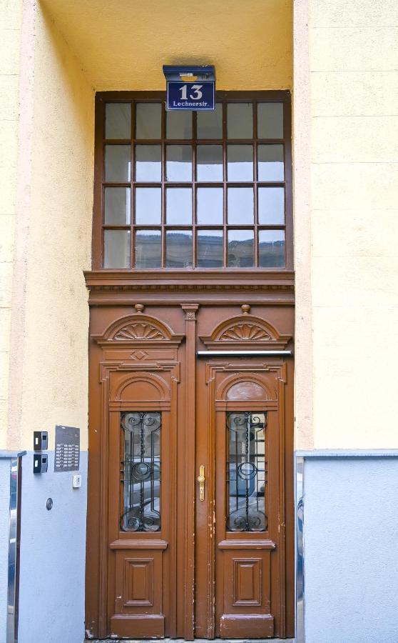 Elegant Duplex Danube Canal Vienna Exterior photo
